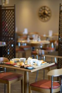 Hotels Hotel Confort Le Moulin Rouge : photos des chambres