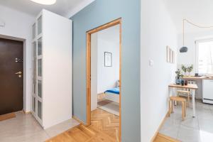 SuperApart Nowolipki 23, Unwind in Urban Chic Apartament