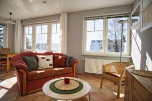 Ferienwohnung in ruhiger Lage, mit Meerblick - Villa am Sonnenhang FeWo 02