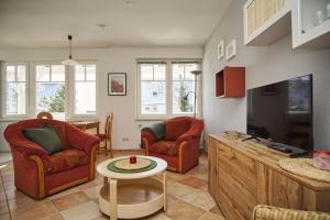 Ferienwohnung in ruhiger Lage, mit Meerblick - Villa am Sonnenhang FeWo 01