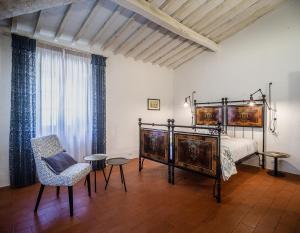Borgo San Polino, villa with private pool
