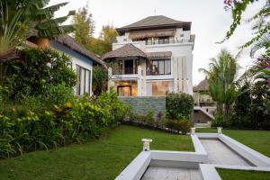 Charming 4-bedroom Villa - Melasti Beach