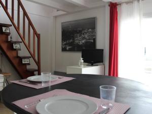 Appartements Appartement La Rochelle, 2 pieces, 4 personnes - FR-1-246-305 : photos des chambres