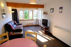 Lovely 1-bedroom apartment with free parking