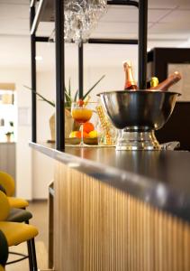 Hotels Campanile Orange Centre sortie 21 sur A7 A9 : photos des chambres