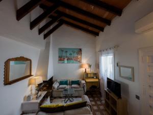 Casa Bela, casa reformada en Marbella muy cerca de la playa