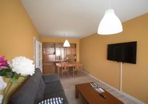 AMPLIO APARTAMENTO EN BURELA - Cervo