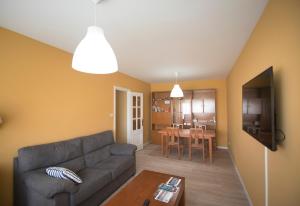 AMPLIO APARTAMENTO EN BURELA