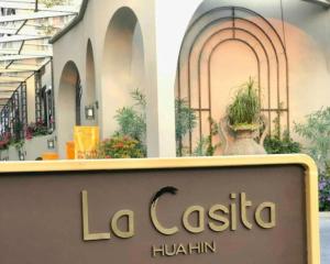 La casita Huahin by Pikul