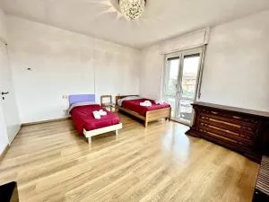 Villetta famigliare a 10 minuti dal lago - Auzate