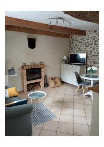 Maisons de vacances GITE NOTRE-DAME 3 * meublees de tourisme/2 Clevac : photos des chambres