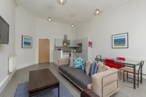 Two-Bedroom Apartment room in Southside Apartments by Destination Edinburgh