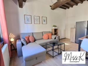 Appartements ''La Fenetre sur le marche'' de Miss.K Conciergerie : photos des chambres