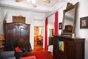 Family Apartment 2BR Old Town near Beach AC