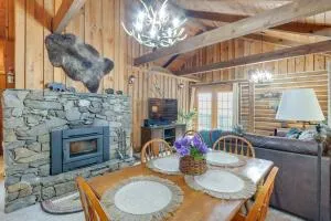 Murphy Cabin with Views Less Than 1 Mi to Hiwassee Lake! - Murphy