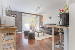 Appartements Spacieux et beau T2 en rez de jardin par Groom* : photos des chambres