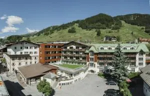 Hotel Schwarzer Adler - Sport & Spa - Nasserein