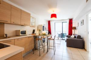 VICTOR HUGO AP4159 Nice, by Riviera Holiday Homes