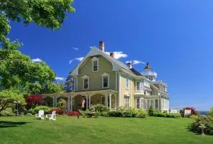 Captain Nickels Inn - Northport