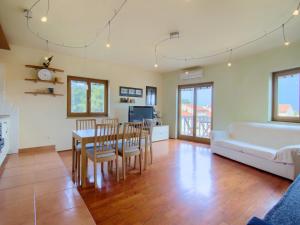 Apartment Lux by Rent Istria