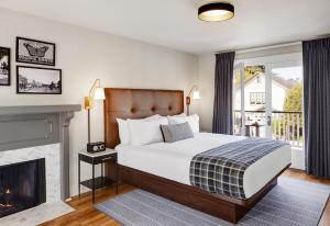 The Hills room in Gosby House Inn A Four Sisters Inn