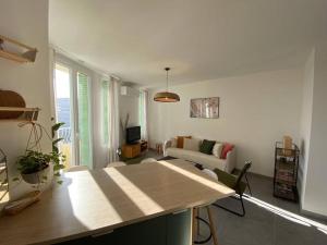 Appartements Le Bellevue, T5 vue-mer centre ville : photos des chambres