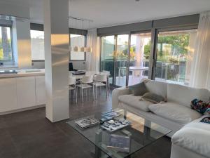 Lujoso apartamento a 150 m del mar