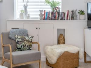 Pass the Keys Rathcool Gorgeous Terrace with Outdoor Living Cafes and Bars