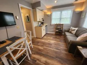 North Shore Inn TC 200 - Fivemile Corner