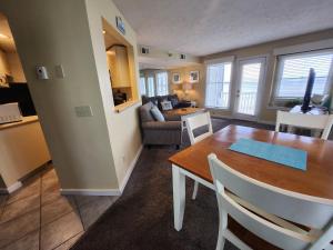 North Shore Inn TC 209