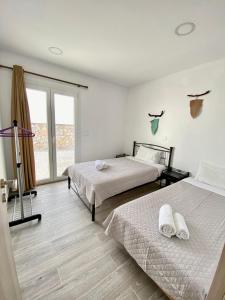 Sea Sound Villa Perivolos beach