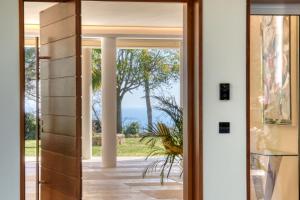 Villas Exceptional property with panoramic sea view over the Bay of Cannes : photos des chambres