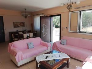 Rural 3-bedroom house Kalamata