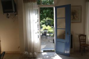 B&B / Chambres d'hotes Aux Pots Bleus : photos des chambres