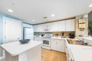 Majestic Beach Towers II #2005