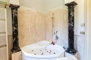 Villa Liberty Venezia - DIMORA STORICA vicino Venezia - Jacuzzi, gardens, parking
