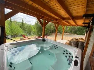 Chalet bois rond aux paysages uniques avec Spa ! - Sainte-Thècle