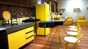 LOFT AMARELO temático prox ao Shopping Bourbon Ipiranga - Partenon