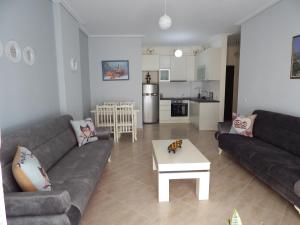 Modern Spacious 1 Bedroom Flat Next to the Beach