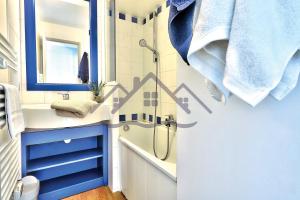 Appartements LocaLise au Guilvinec - A15 - Vue sur la mer la piscine et le jardin - Tout a pied, plages, port, centre, commerces, marche - Wifi inclus - Animaux bienvenus - Linge de lit inclus : photos des chambres