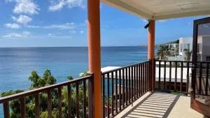 Vacation house at Playa Lagun Private Beach - Dorp Soto