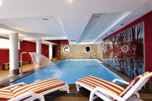 Appartements RisoulSki Antares - Piscine et Sauna : photos des chambres