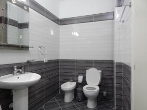 Modern Spacious 1 Bedroom Flat Next to the Beach