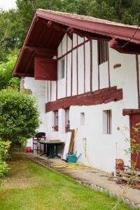 Maisons de vacances Altzugarria, ancienne ferme Basque, authentique et familiale a Sare : photos des chambres