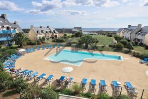 Appartements LocaLise au Guilvinec - A22 - Belle vue sur la mer, la piscine et le jardin - Tout a pied, plages, port, centre, commerces, marche - Wifi inclus - Animaux bienvenus - Linge de lit inclus : photos des chambres