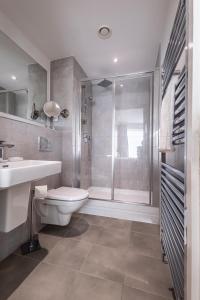 Seaview West Coast - Exceptional - 2 Bedrooms Sleeps 5 -Stunning Sea Views - 500 metres to Beach