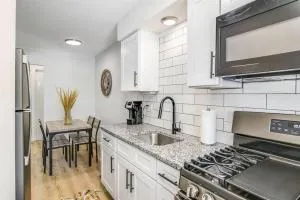 Pet Friendly 1BR Flat with Dog Park & King Bed - Harsens Island