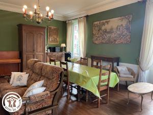 Maisons de vacances Gite Le Champ-Saint-Pere, 4 pieces, 10 personnes - FR-1-426-238 : photos des chambres