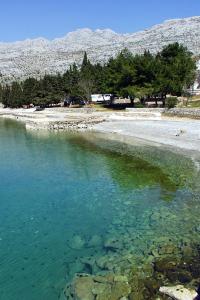 Apartments by the sea Starigrad, Paklenica - 21039 