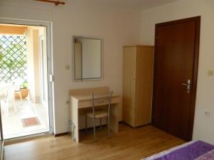 Apartments with parking space Vinkuran, Pula - 21016